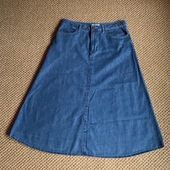 EUC Forever 21 Denim Midi Skirt, 31 - Picture 1 of 4